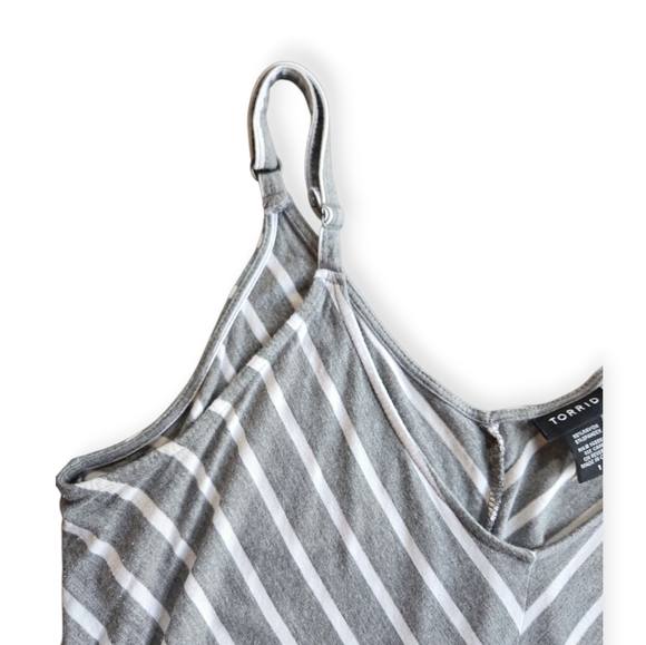 Torrid Stripped Tank - Picture 3 of 7